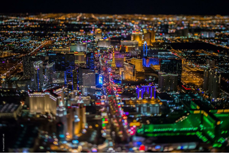 Ночной Лас-Вегас с высоты 3290 метров в аэрофотографиях