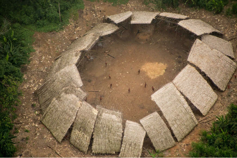 Неконтактное племя в Амазонии