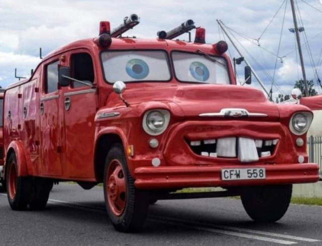 Странные автомобили