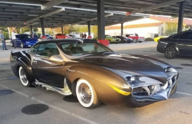 Странные автомобили