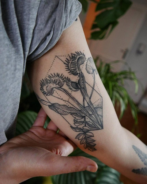 Татуировки с цветами