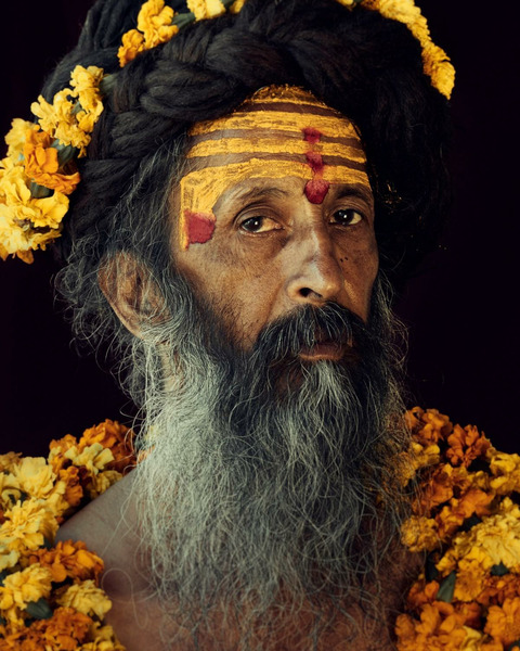 Мужчина из племени Садху в Индии