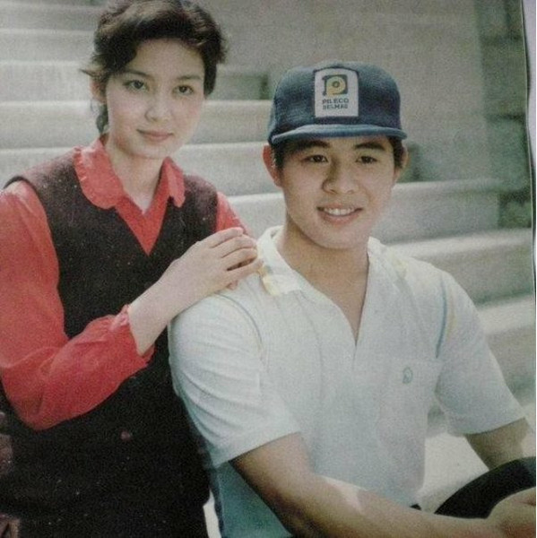 Джет Ли со своей первой супругой Хуан Циюань, 1980-e.