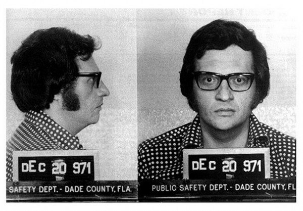 Ларри Кинг – 1971 (В декабре 1971 года он был арестован по подозрению в махинациях с деньгами)