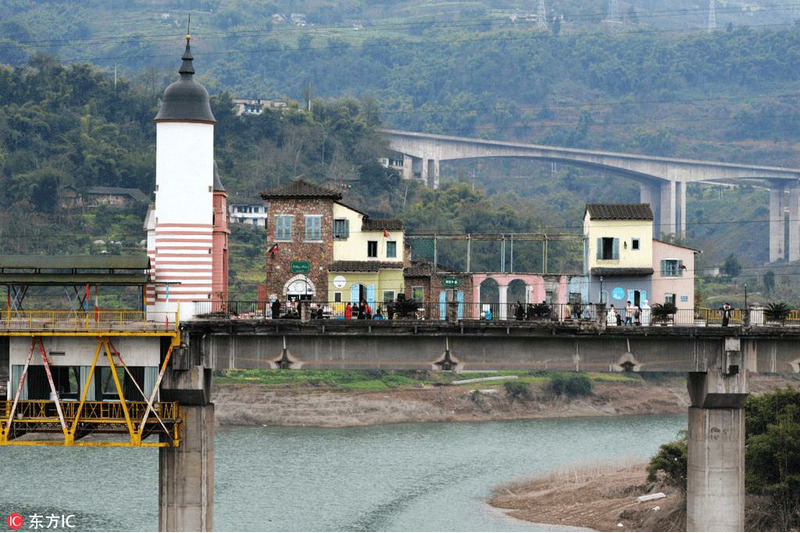 Жилой мост в провинции Линьши