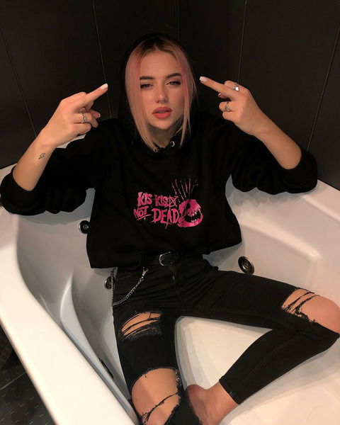 Алина Олешева