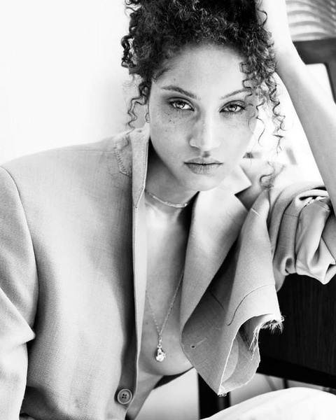 Красивые девушки