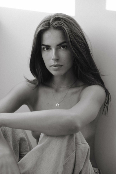 красивая девушка