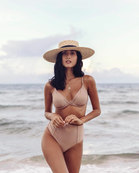 Ракель Наташа (Racquel Natasha)