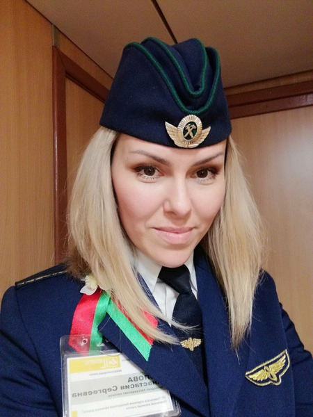 Симпатичные сотрудницы РЖД