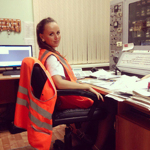 Симпатичные сотрудницы РЖД