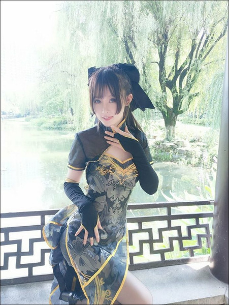 Летние девушки