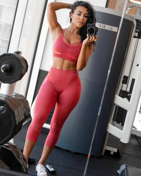 спортивные девушки