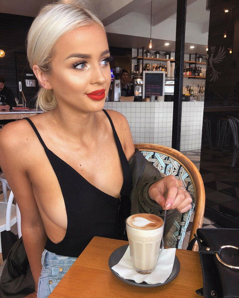 Боковые засветы девушек