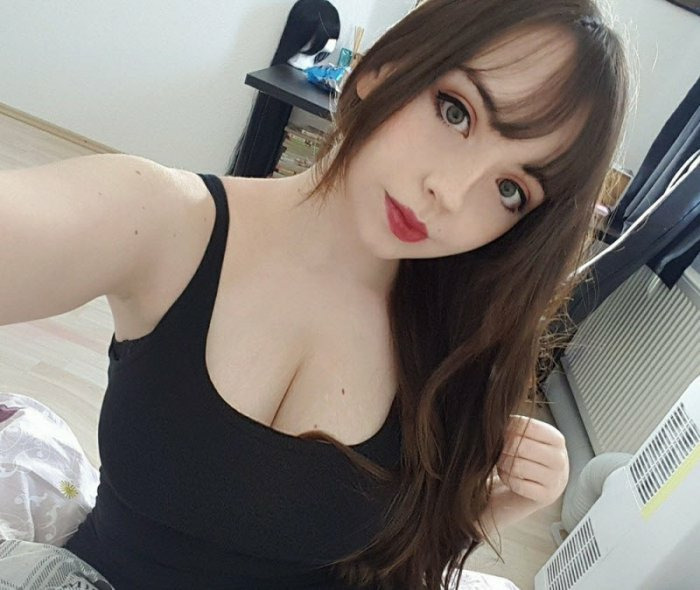 Грудастые девушки