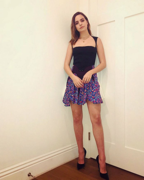 Девушки на высоких каблуках