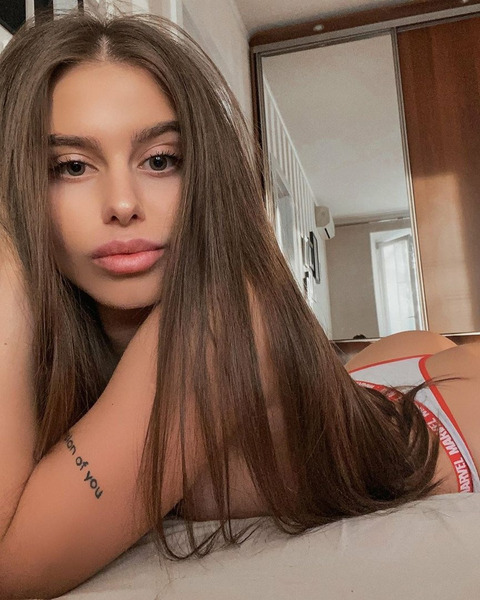 Красивые девушки