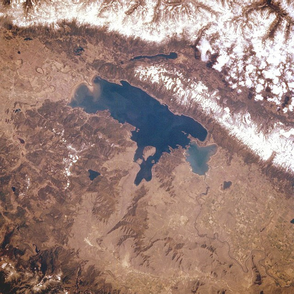 Спутниковый снимок озера Флатхед