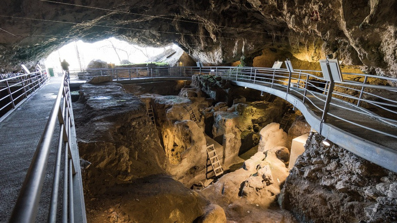 Пещера Теопетра