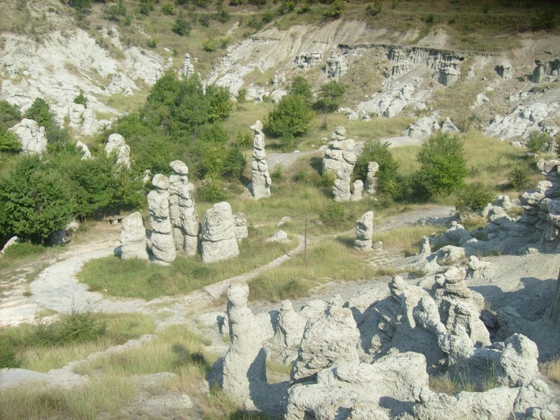 Каменный город Куклица или Долина кукол
