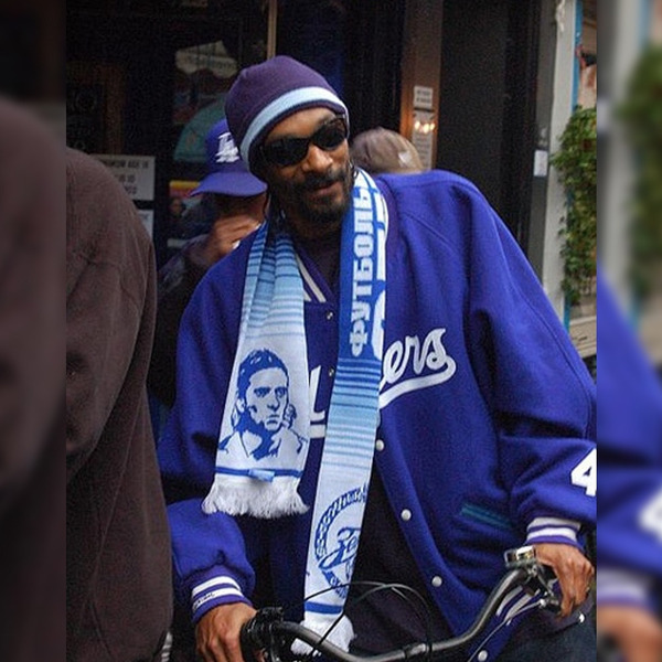 Snoop Dogg в шарфе питерского Зенита