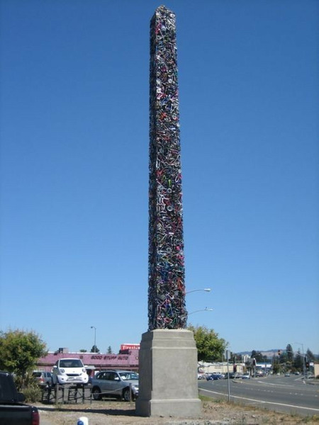 Памятник велосипеду в Калифорнии