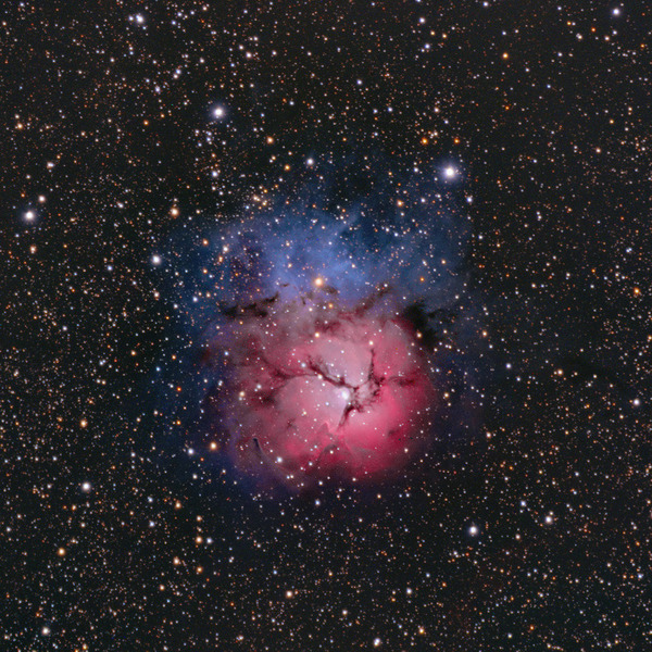 Тройная туманность NGC 6514