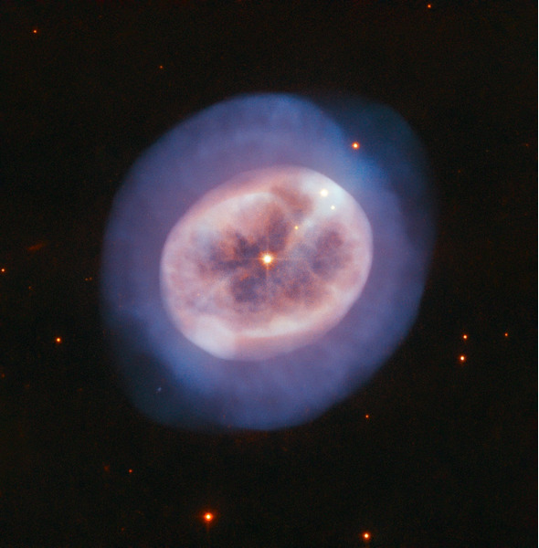 Планетарная туманность NGC 2022. Credit: ESA/Hubble & NASA, R. Wade