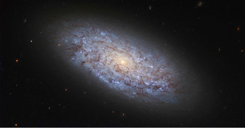 Карликовая галактика NGC 5949
