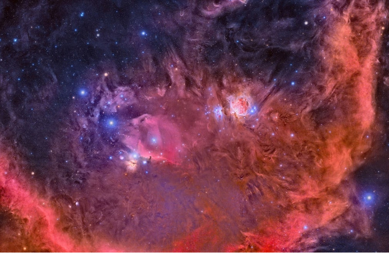 Туманность Ориона, Туманность Конская Голова, Мессье 78 и Петля Барнарда — все они расположены в созвездии Орион.