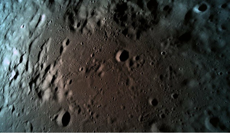 Последний снимок Луны израильским аппаратом Берешит