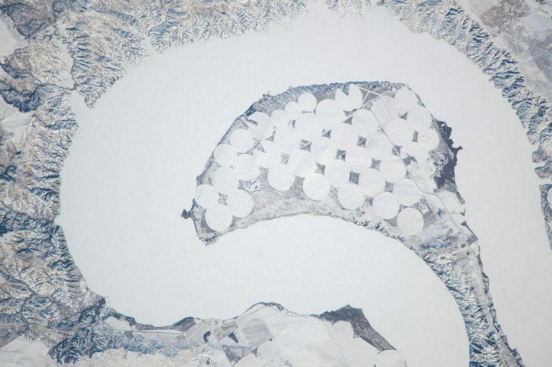 Озеро Шарп в Южной Дакоте (США), фотография с МКС, сделанная 26 декабря 2013 года.