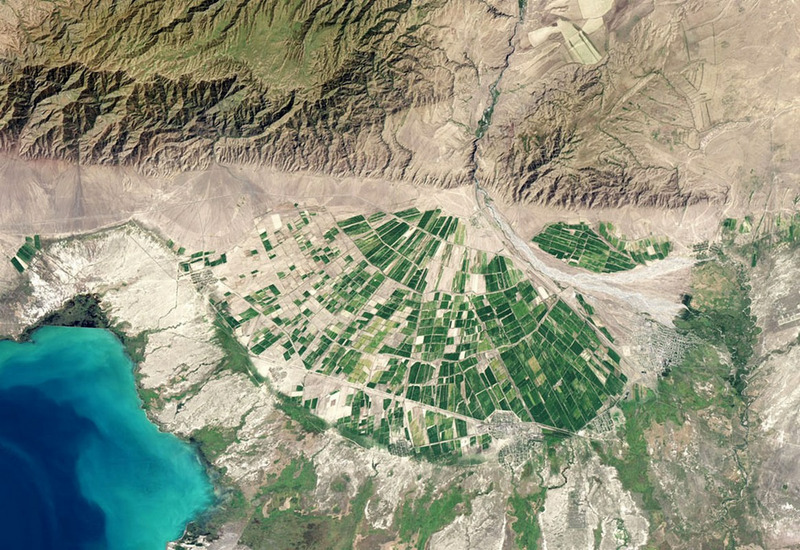 Снимок Алматинской области Казахстана со спутника Landsat 8, 9 сентября 2013 года.