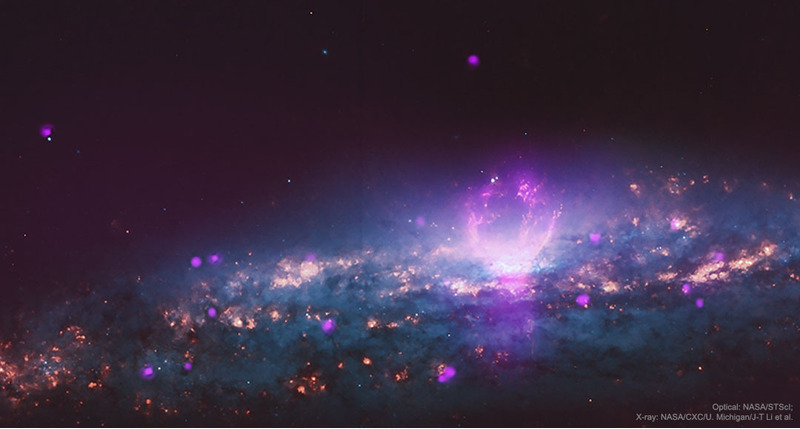 Галактика NGC 3079