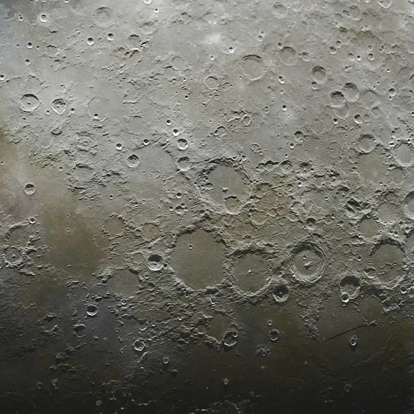 Детальное изображение Луны