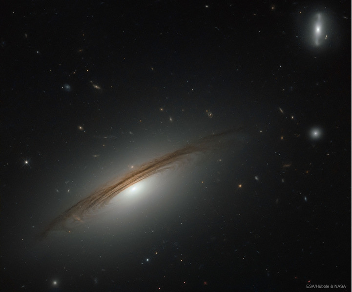 Галактика UGC 12591
