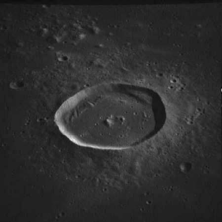 Лунный кратер Куновский