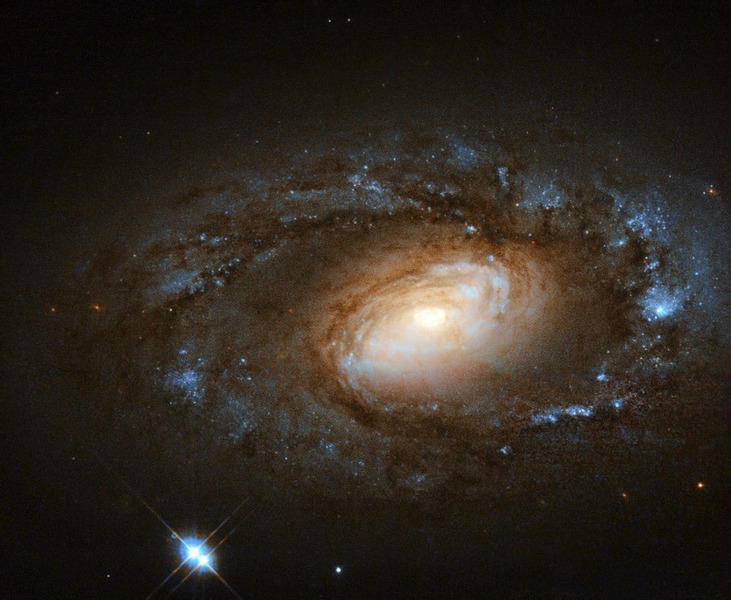 Галактика NGC 4102