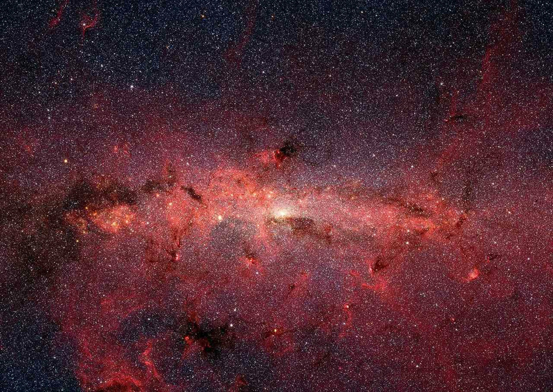 Центр Галактики Млечный путь. Фотография сделана космическим телескопом Спитцер.