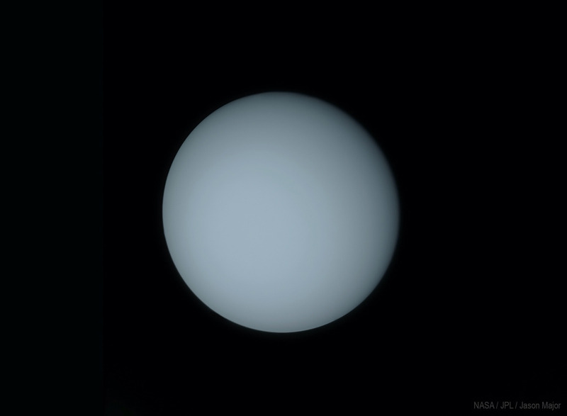 Планета Уран фото зонда Вояджер-2