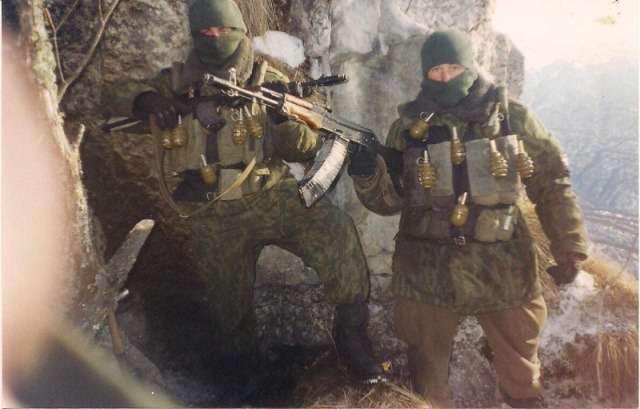Российские солдаты в засаде, Аргунское ущелье, Чечня, январь 2000 года