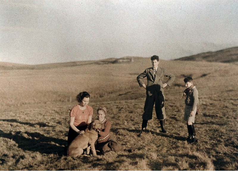 1933. Родственники Панет в Шотландии