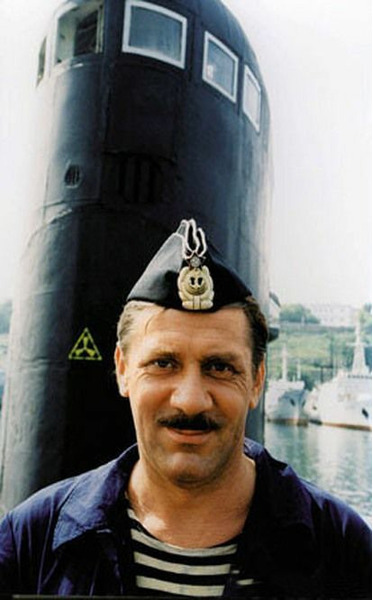 Андрей Краско на съёмках фильма «72 метра» (2004 год).
