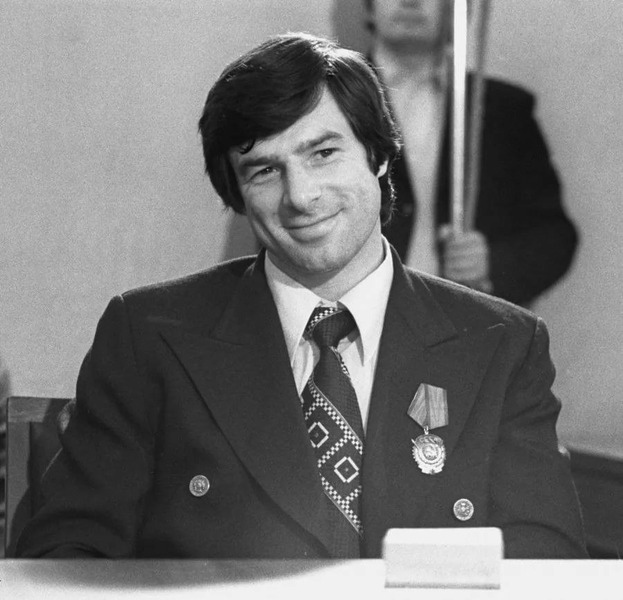 Советский хоккеист Валерий Харламов