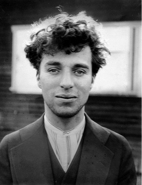 Чарли Чаплин в возрасте 27 лет.
