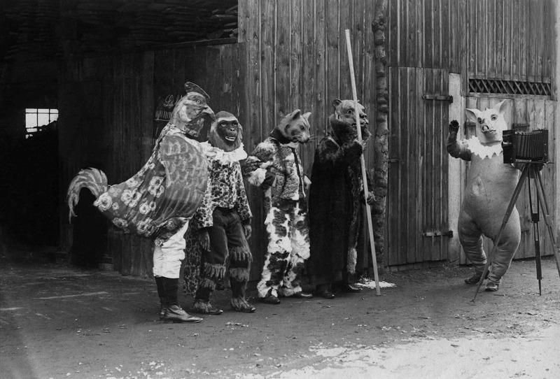 Участники карнавала в Рейнской провинции. Германия, 1910-е годы.