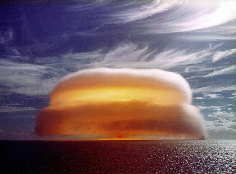 Ядерное испытание под кодовым названием Диана, проведенное Францией на атолле Муруроа 1971.