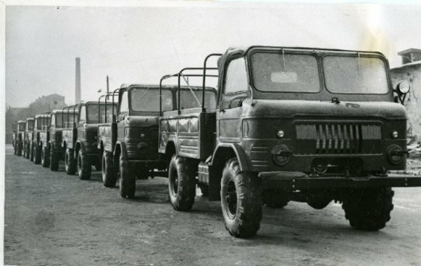 Партия грузовых автомобилей ГАЗ-62 на Горьковском автомобильном заводе, 1959-й год.