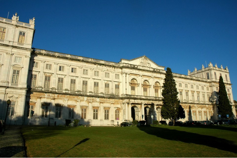 Дворец Ажуда (Palácio Nacional da Ajuda) королевский дворец в Лиссабоне