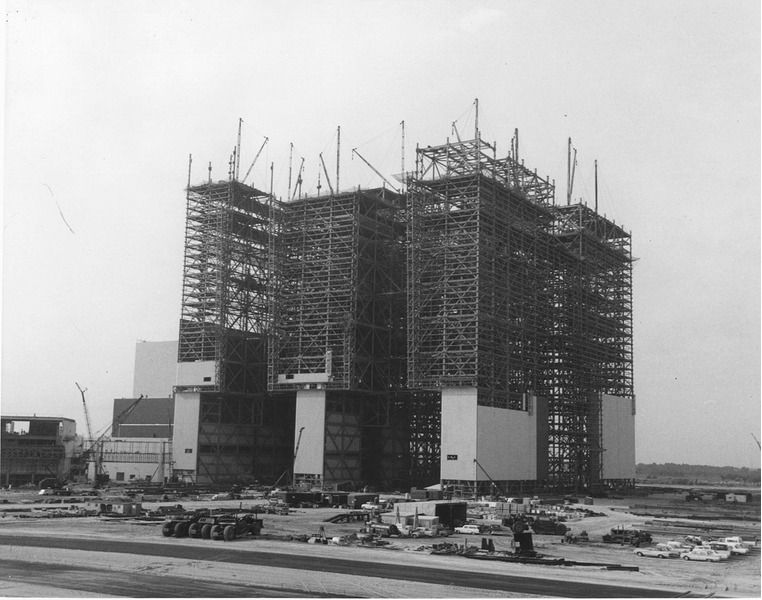 Здание вертикальной сборки Этап строительства (1964)